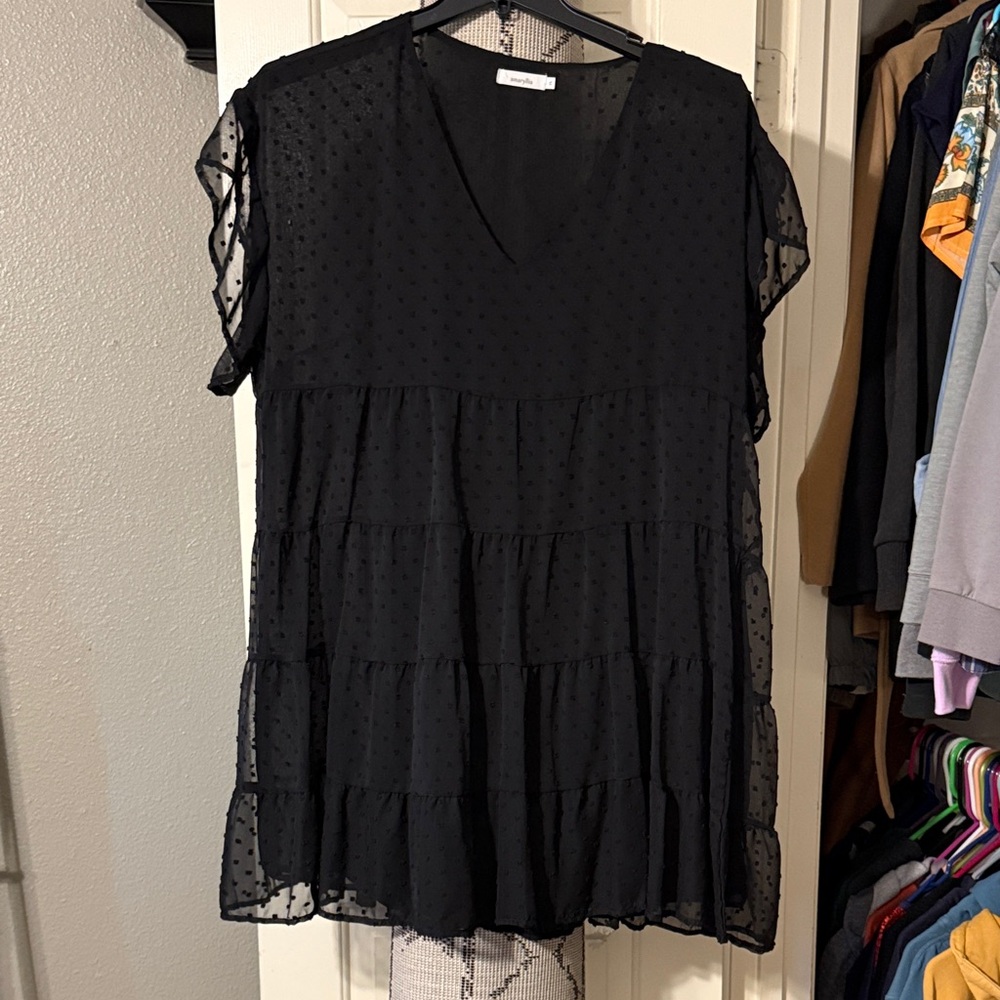 Amaryllis Black Dress